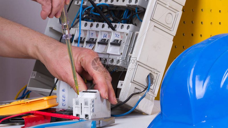汽车直流电机24V型号：揭秘其工作原理与应用**